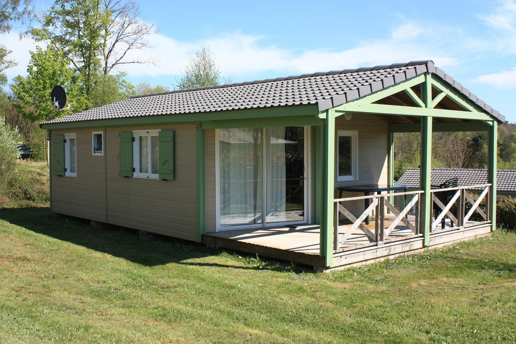 Cottages Du Lac De Miel Beynat Szoba fotó